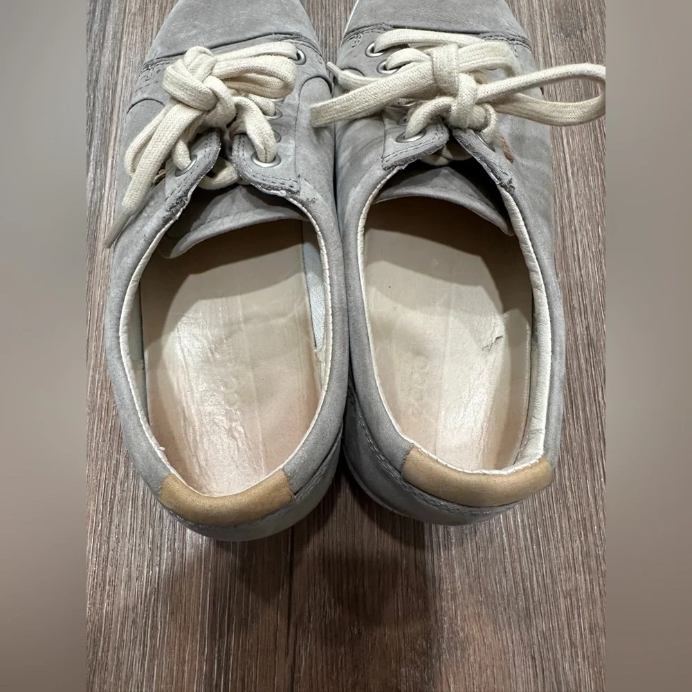 Ecco Soft 7‎ Women's Sneaker Gray Leather Sz 7